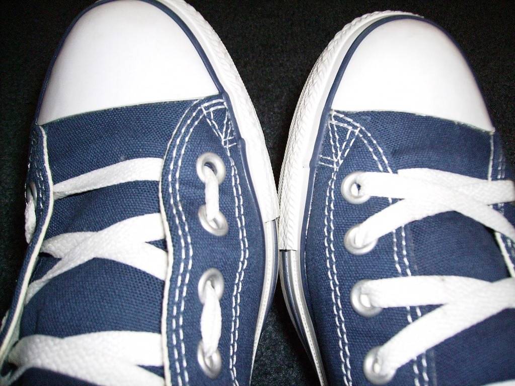Pourquoi les baskets blanches restent indémodables